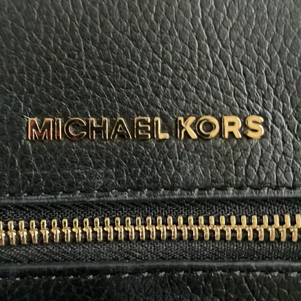 Michael Kors black circle Fanny pack size s/m